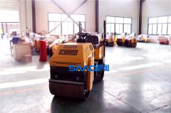 小型壓路機(jī)廠家做好專業(yè)的知識和持久的服務(wù)