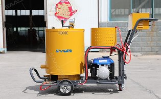 <b>60L灌縫機(jī)熱效率提高2-3倍，縮短整個(gè)作業(yè)時(shí)間</b>
